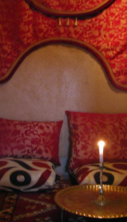 Kasbah Iswan Bed & Breakfast Kelaat-M'Gouna Dış mekan fotoğraf
