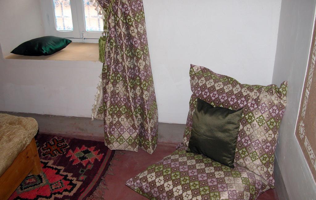 Kasbah Iswan Bed & Breakfast Kelaat-M'Gouna Oda fotoğraf
